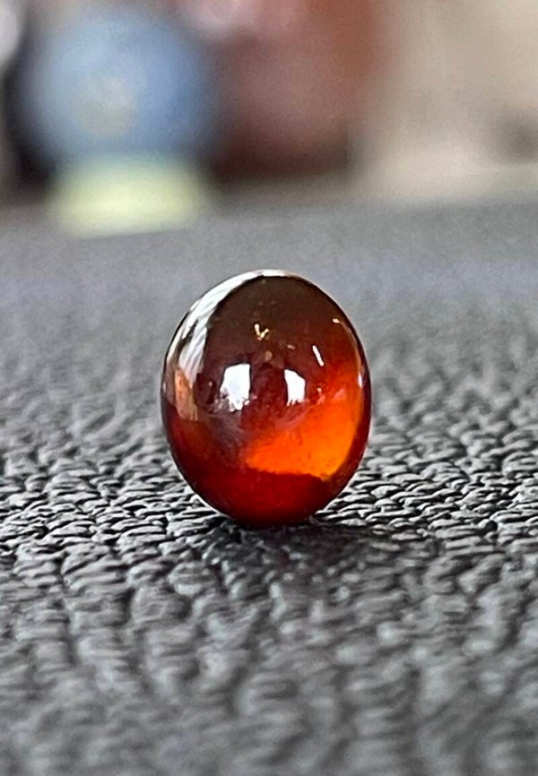 Granaat edelsteen cabochon ovaal, klein