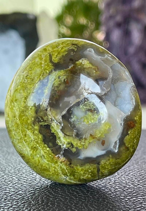 Groene Opaal handsteen, medium