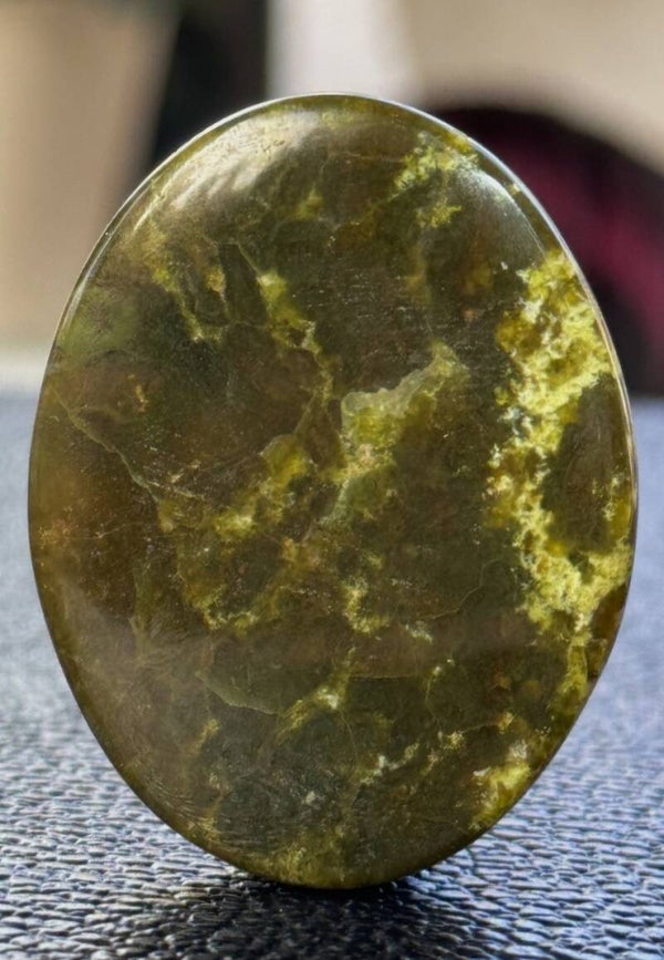 Groene Opaal knuffelsteen plat