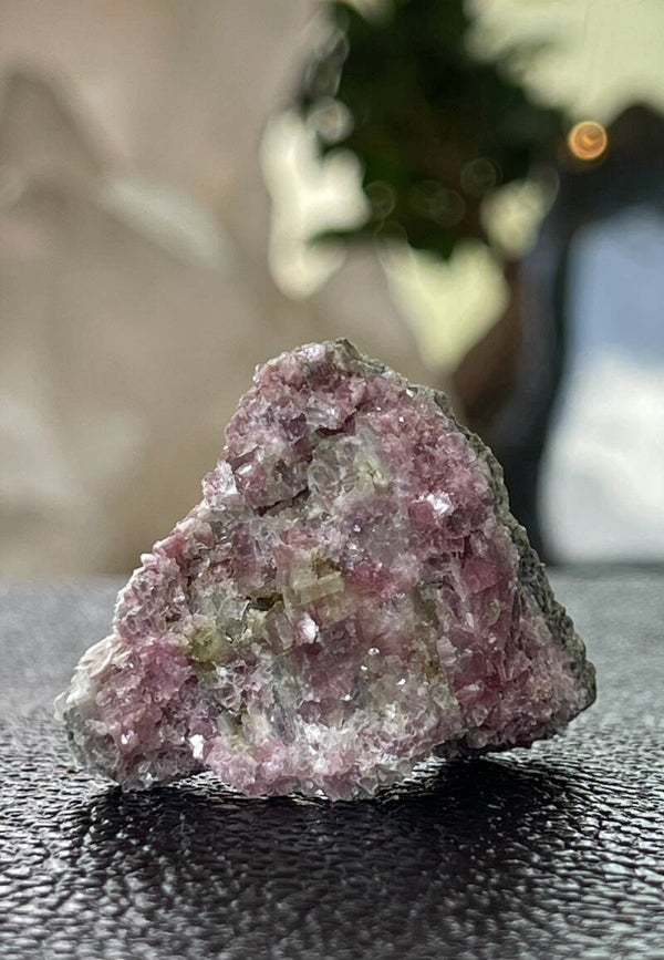 Toermalijn roze en groen uit Mozambique ruw, klein