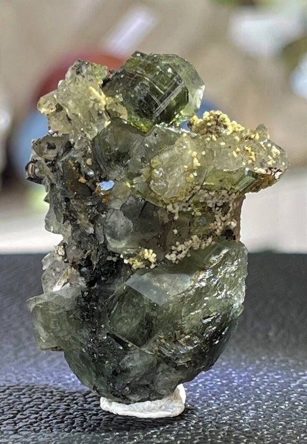 Apatiet groen met Sideriet en kwarts uit Portugal ruw, klein