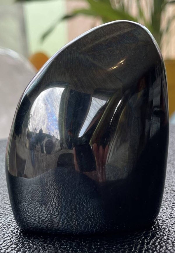 Hematiet free form staand, medium