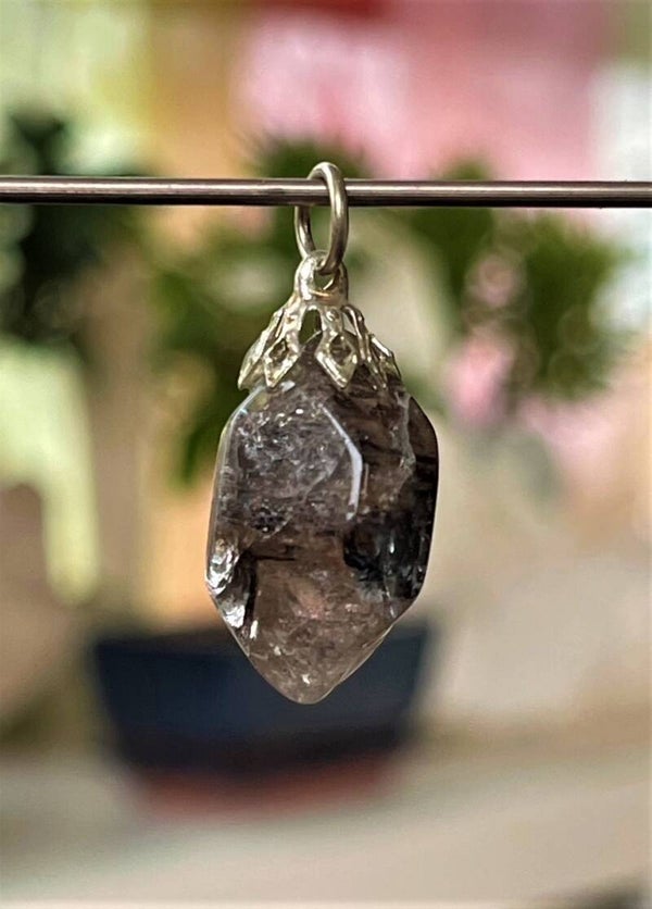 Herkimer Diamant hangertje ruw getrommeld, met veter