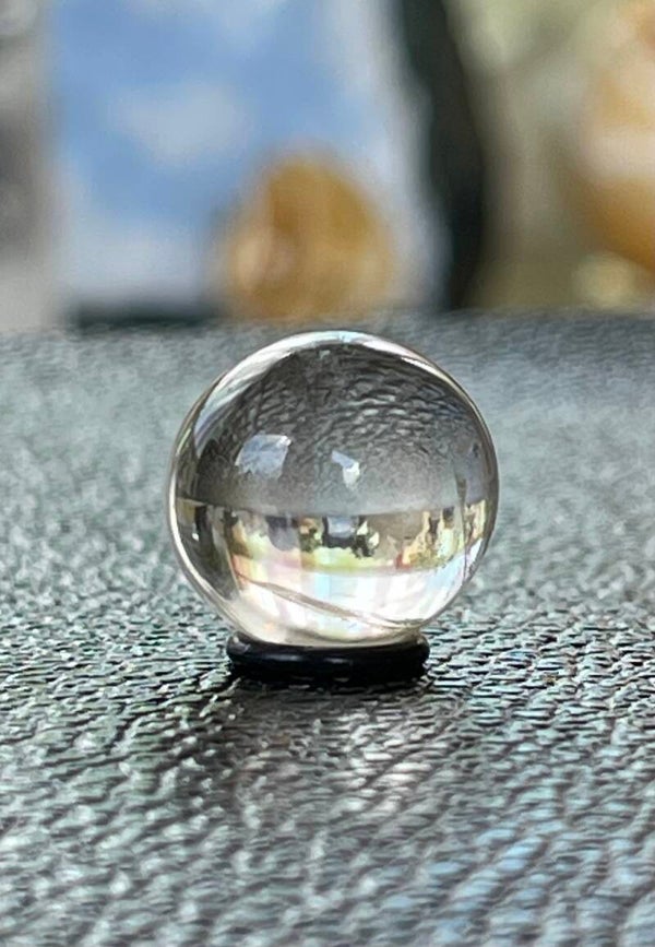 Bergkristal bol uit Brazilië, heel klein 1,5cm