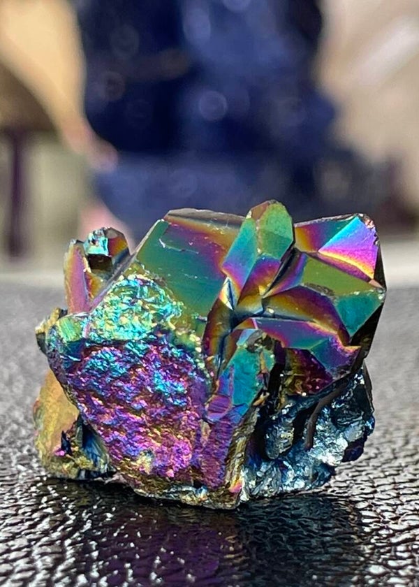 Blauwe Aura Kwarts cluster met titanium ruw, klein