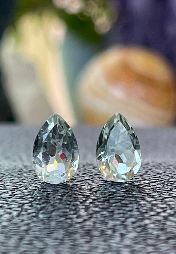 Groene Amethist edelsteen facet geslepen druppel, klein, per paar