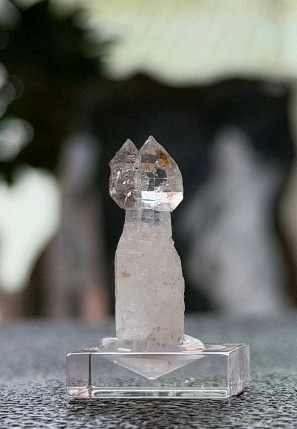 PetrolumKwarts Punt uit Madagaskar ruw, klein