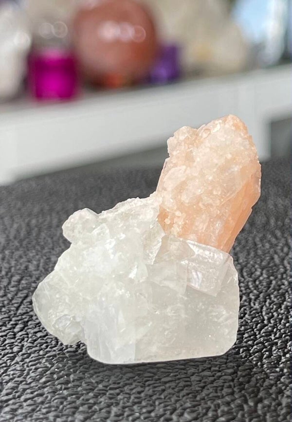 Apofylliet met Stilbiet ruw uit India, klein