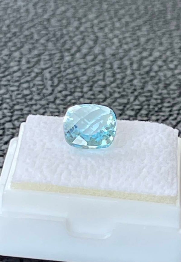 Blauwe Topaas edelsteen checker facet geslepen cushen, klein