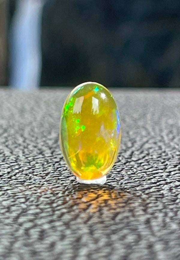 Opaal edelsteen cabochon uit Ethiopië ovaal, klein