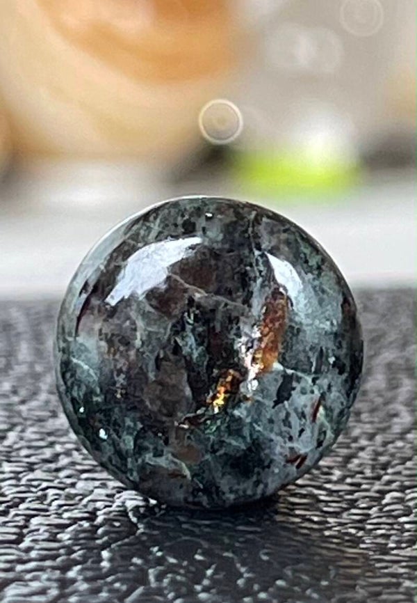 Astrofylliet edelsteen cabochon rond, klein