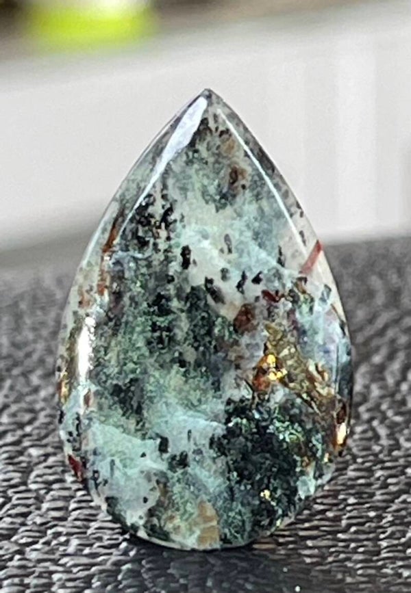 Astrofylliet edelsteen cabochon druppel, medium