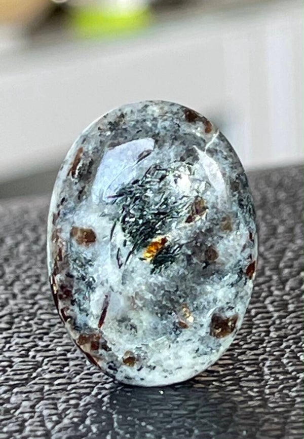 Astrofylliet edelsteen cabochon ovaal, medium