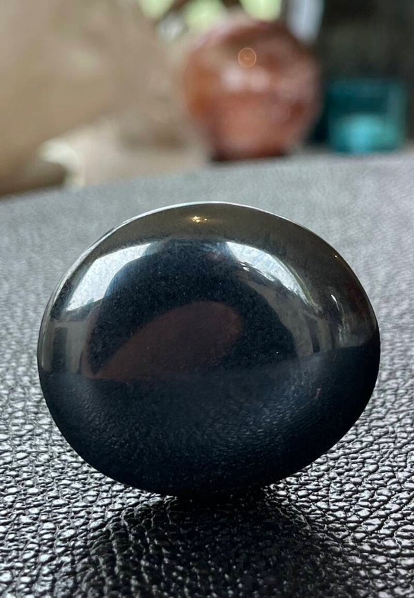 Hematiet knuffelsteen plat