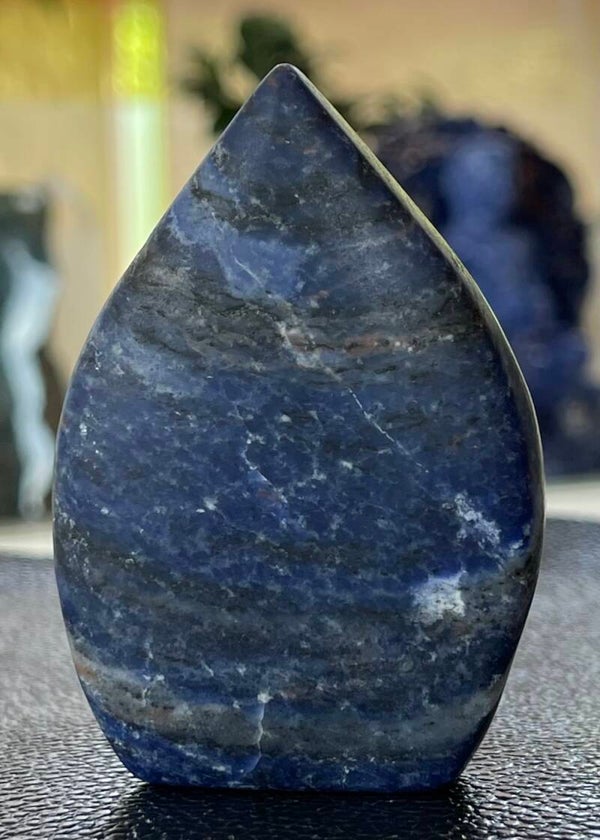 Sodaliet free form staand, medium