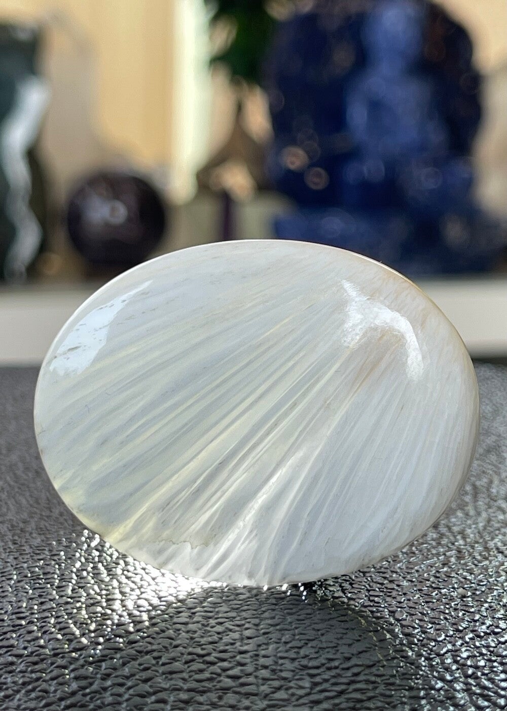 Scoleciet edelsteen cabochon ovaal, groot