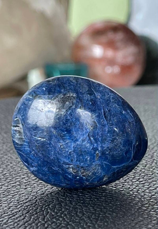 Apatiet blauw knuffelsteen plat