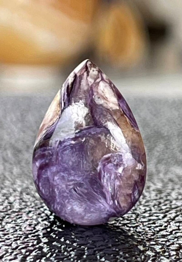 Charoiet edelsteen cabochon druppel, medium