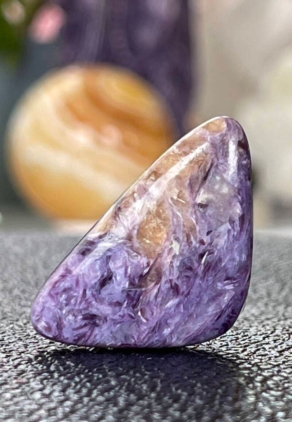 Charoiet edelsteen cabochon ovaal, medium