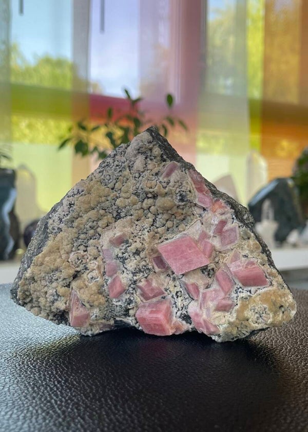 Rhodochrosiet uit Argentinië ruw, groot