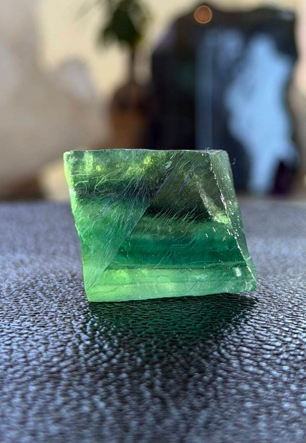 Groene Fluoriet octaëder uit China ruw, medium