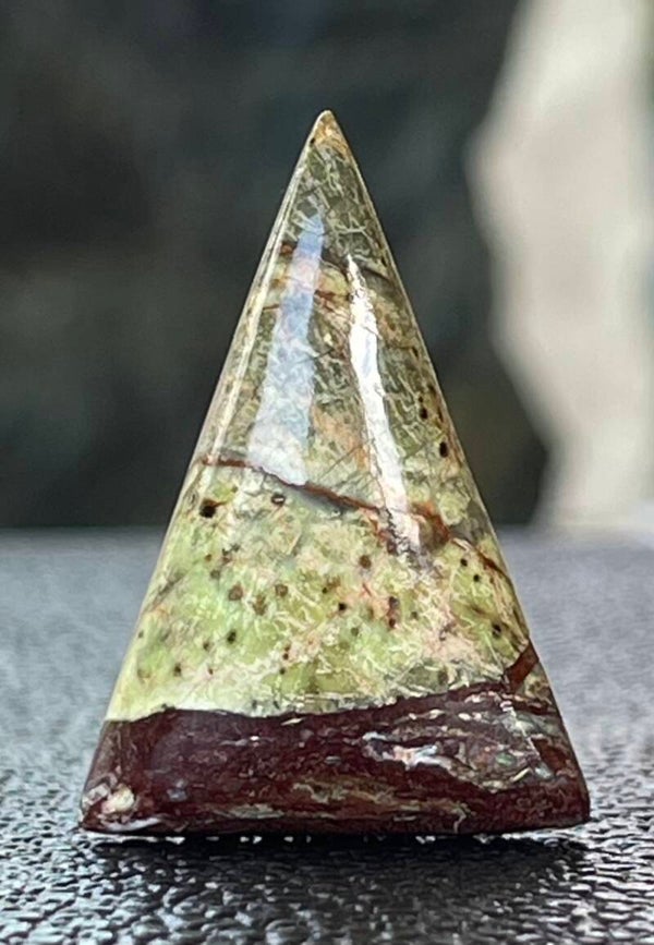 Jaspis edelsteen cabochon driehoek, medium