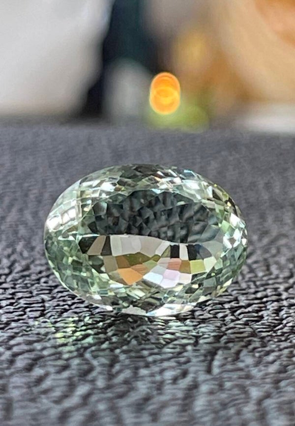 Groene Amethist edelsteen facet geslepen ovaal, medium