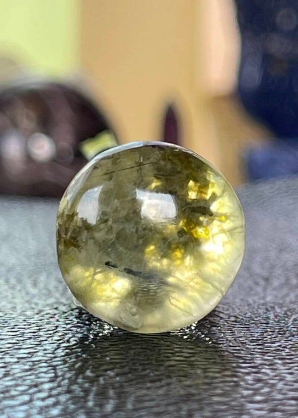 Prehniet edelsteen cabochon rond, medium