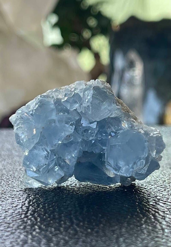 Celestien uit Madagaskar ruw, klein