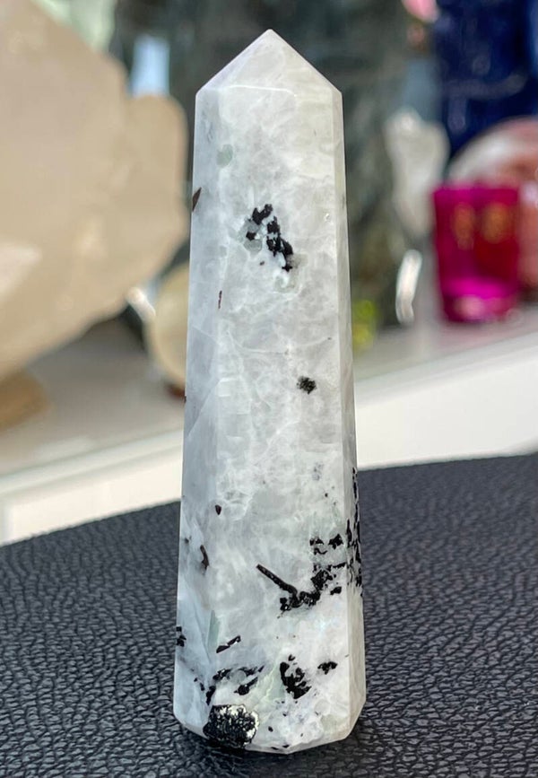 Regenboog Maansteen punt gepolijst, medium