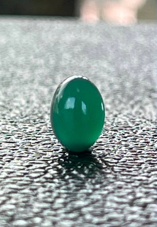 Groene Onyx edelsteen cabochon ovaal, klein