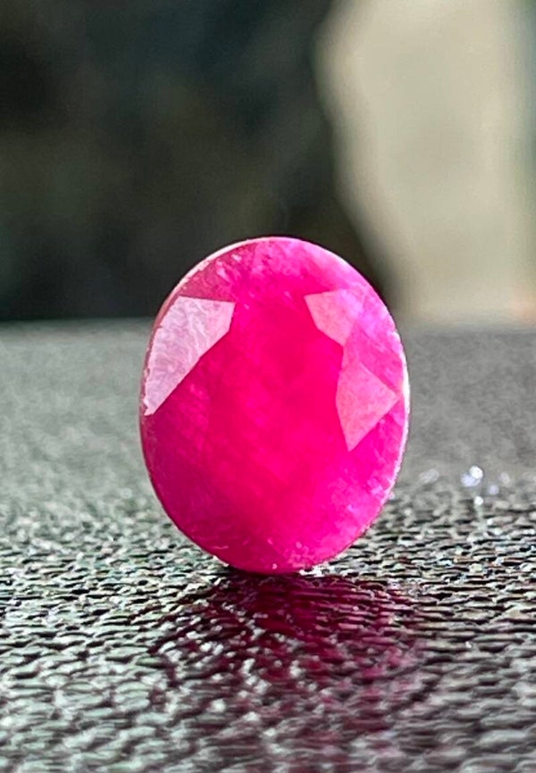 Robijn edelsteen facet geslepen ovaal, klein