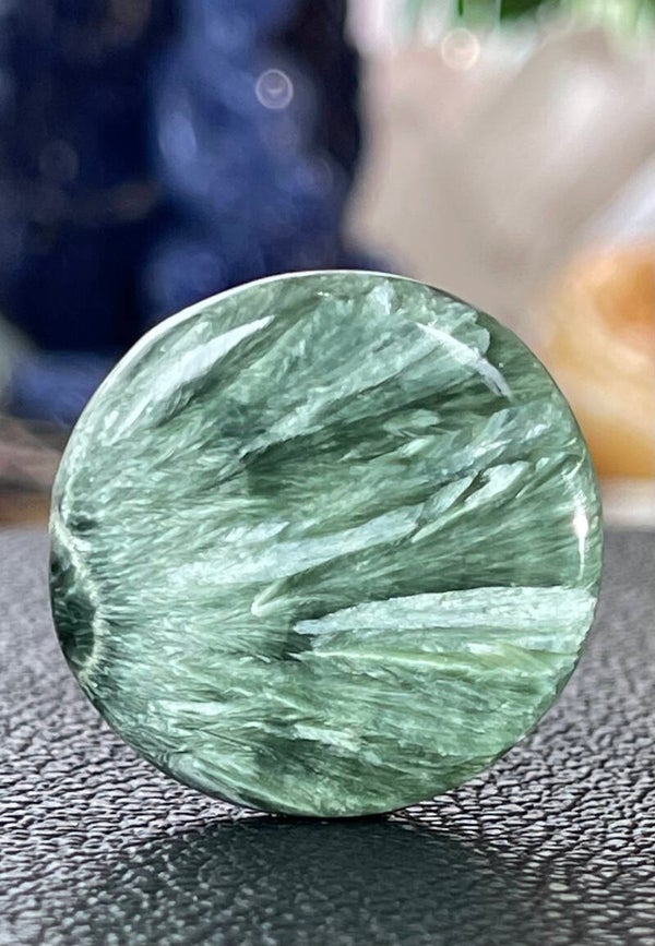 Serafiniet edelsteen cabochon rond, medium