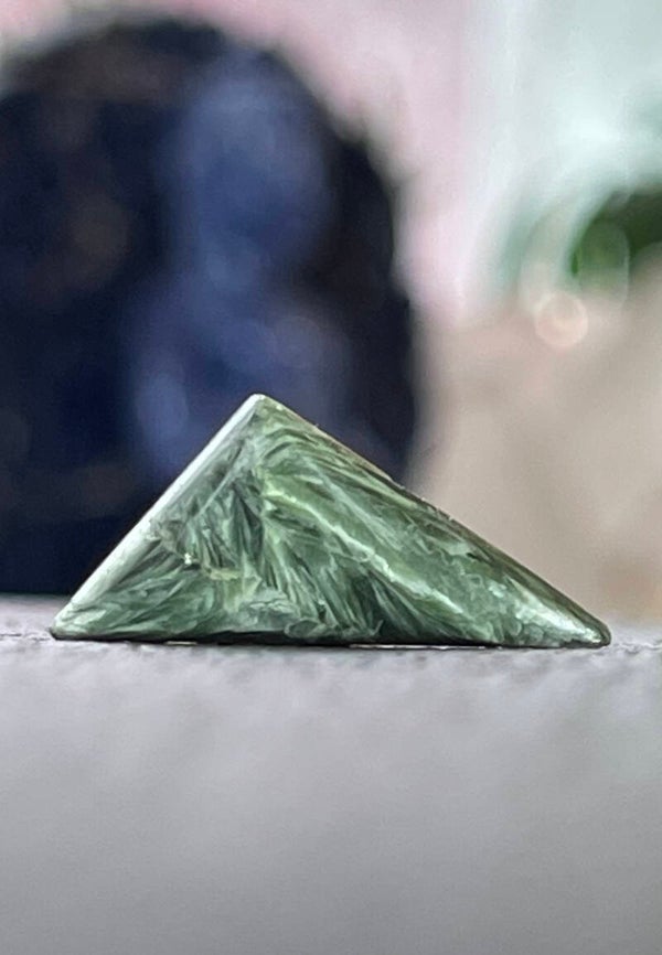 Serafiniet edelsteen cabochon free form, klein