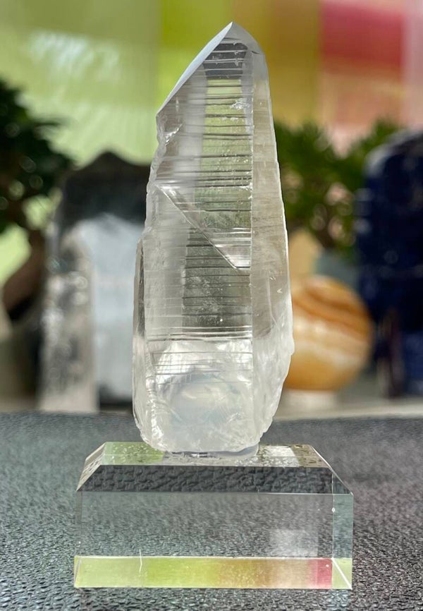 Lemurische Root Kristal punt uit Brazilië ruw, medium