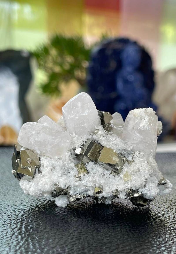 Mangano Calciet op Pyriet uit Peru ruw, medium
