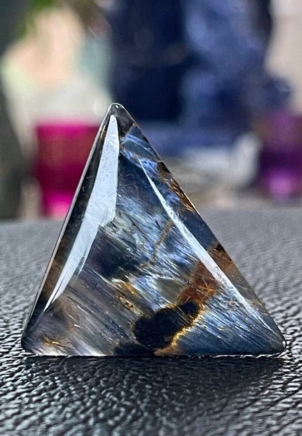 Pietersiet edelsteen cabochon driehoek, medium