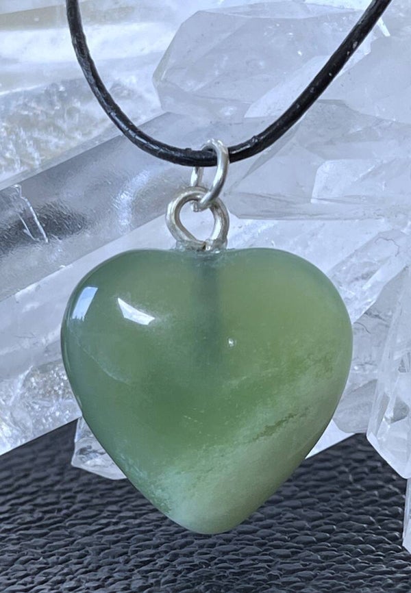 Jade hangertje hart, met veter