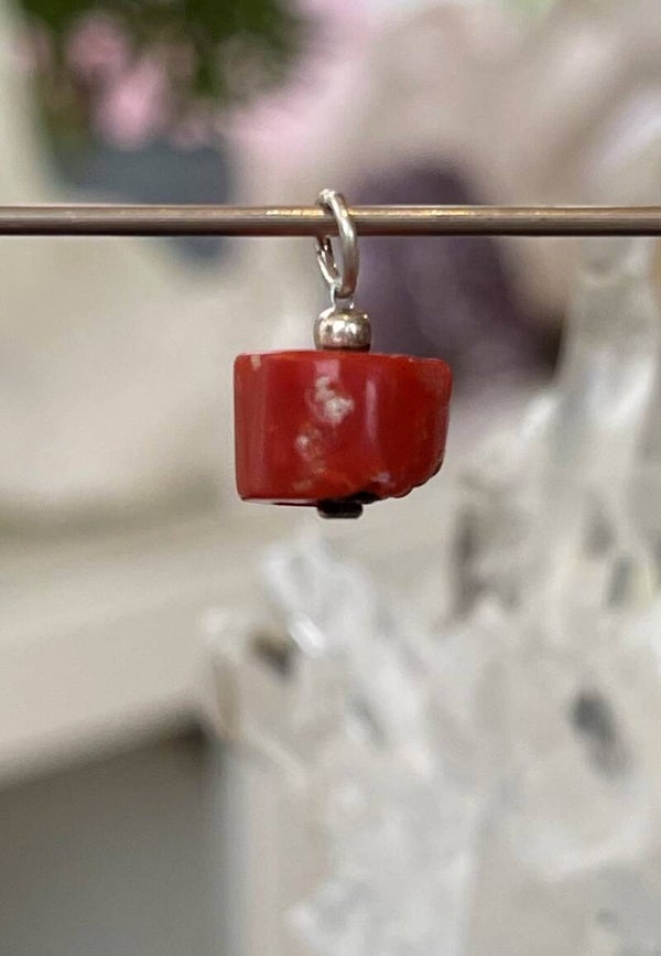 Koraal hangertje kraal, met veter