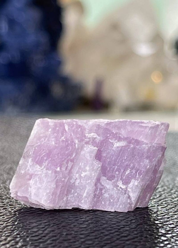 Kunziet roze uit China ruw, klein