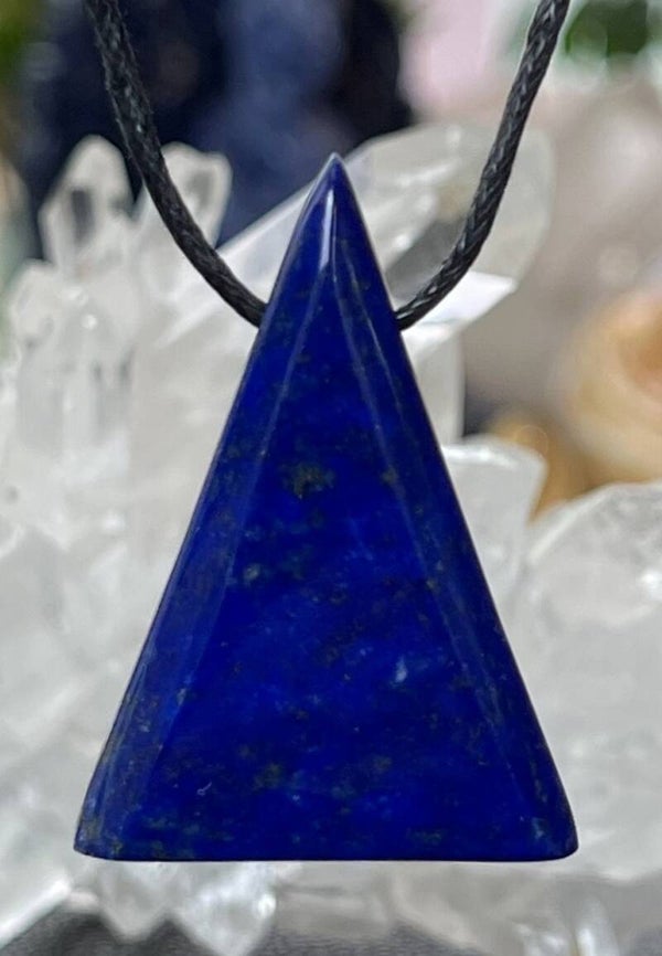 Lapis Lazuli hangertje doorboord, met veter