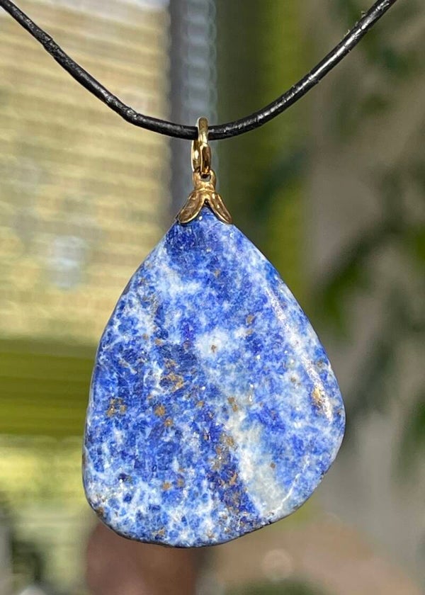 Lapis Lazuli met Pyriet hangertje, met veter