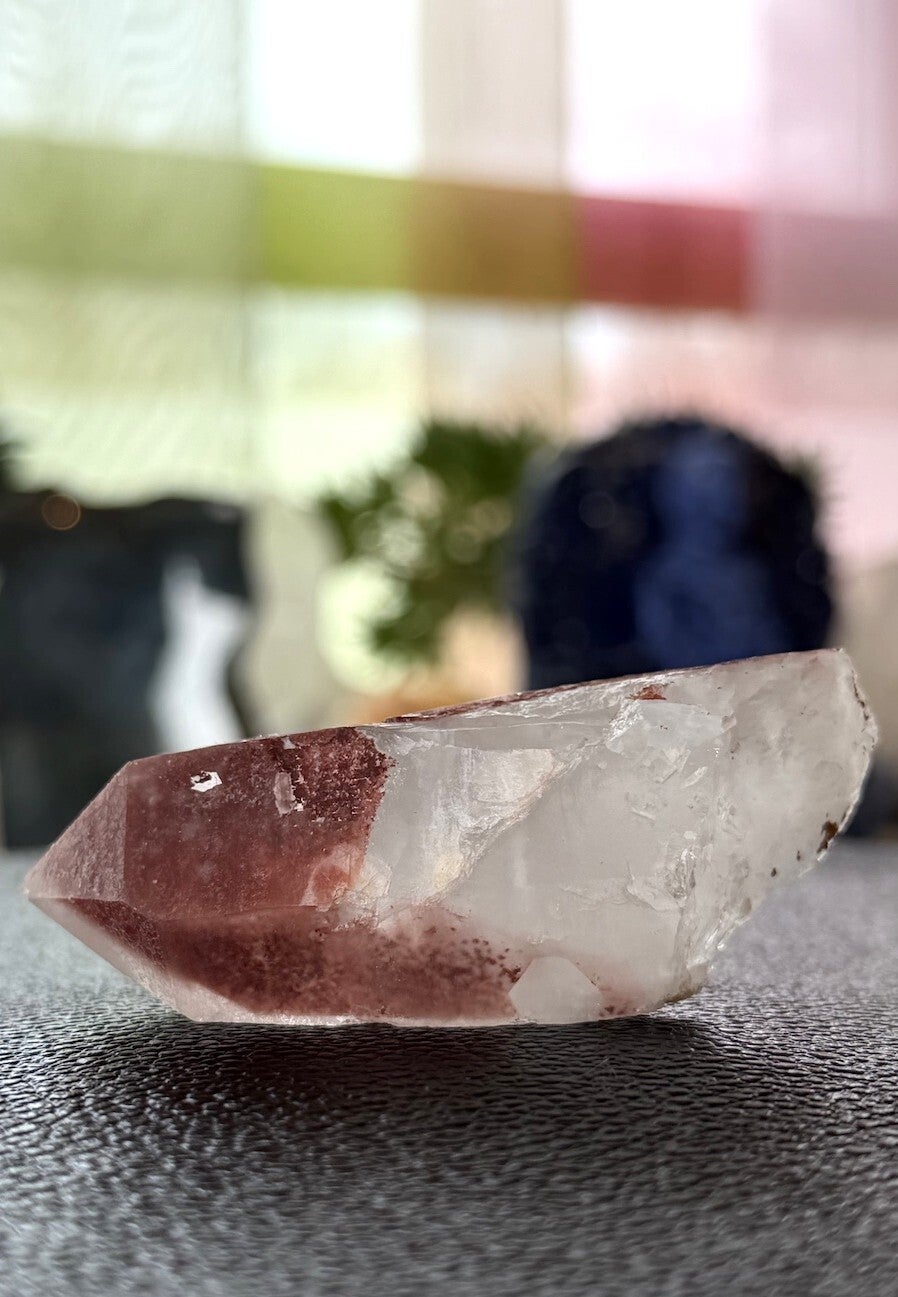 Lemurische Hematietkwarts punt uit Madagaskar, medium