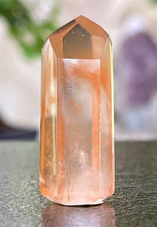 Lepidocrosiet in Kristal, gepolijste punt uit Madagaskar, klein