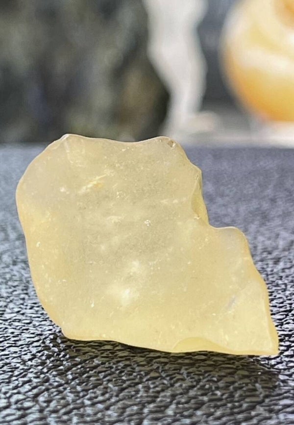 Libisch goud tektiet uit Egypte ruw, klein