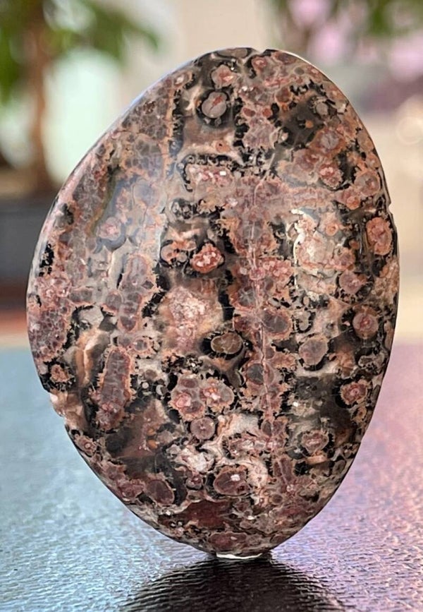 Luipaard Jaspis knuffelsteen plat