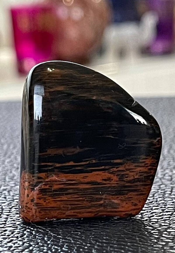 Mahonie Obsidiaan knuffelsteen plat