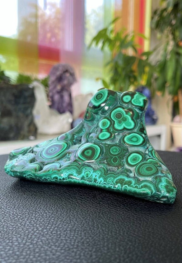 Malachiet gepolijst stuk, groot