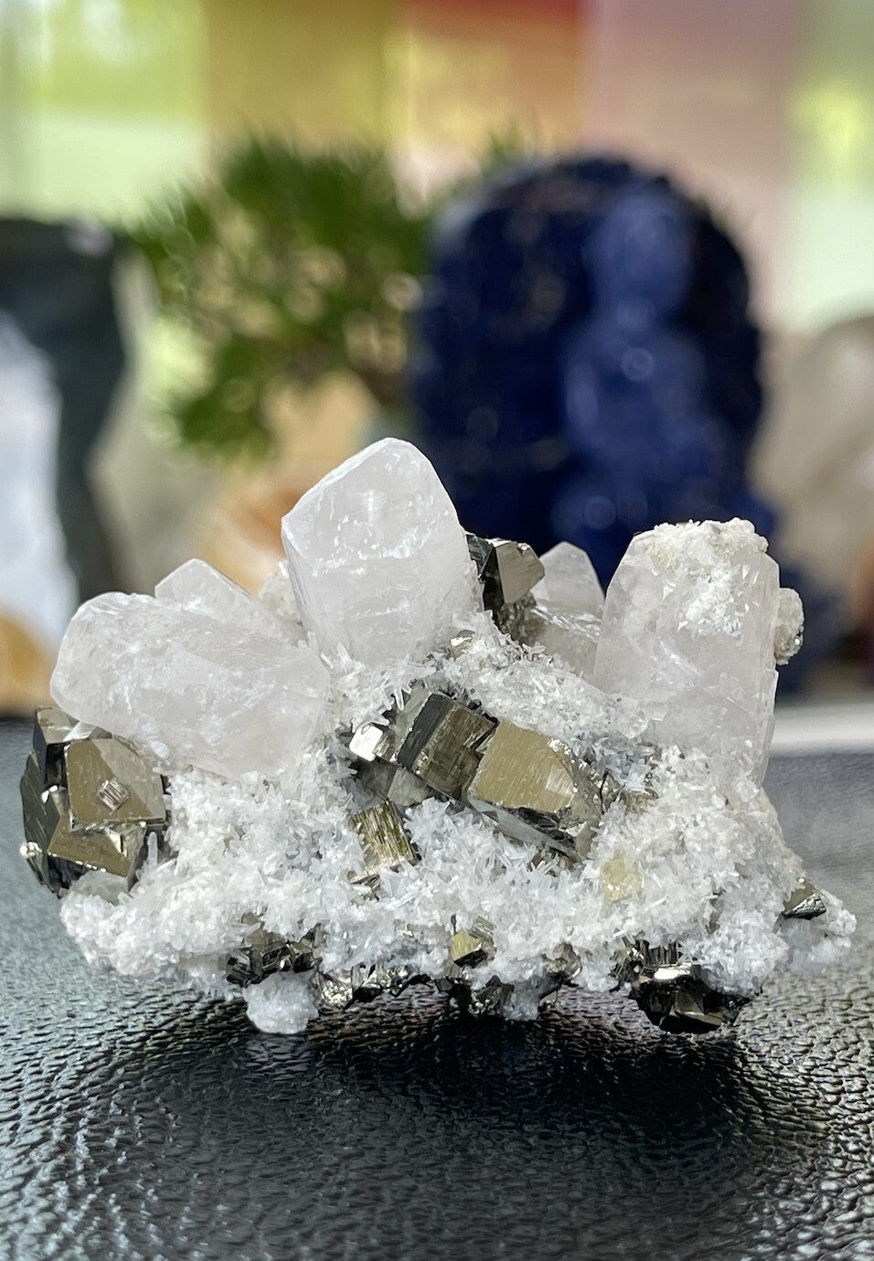 Mangano Calciet op Pyriet uit Peru ruw, medium