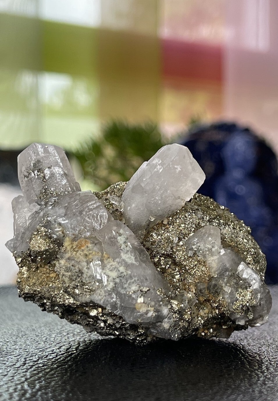 Mangano Calciet op Pyriet uit Peru ruw, medium